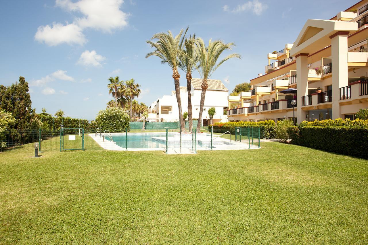 Varios Apartamentos Romana Playa Elviria Marbella Exterior foto